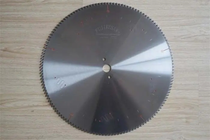 <a href=http://m.trianit.com/news_article?news_id=92>焊片鋸片</a>